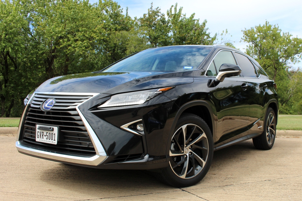 Lexus RX Interior Design: A Hands-On Experience