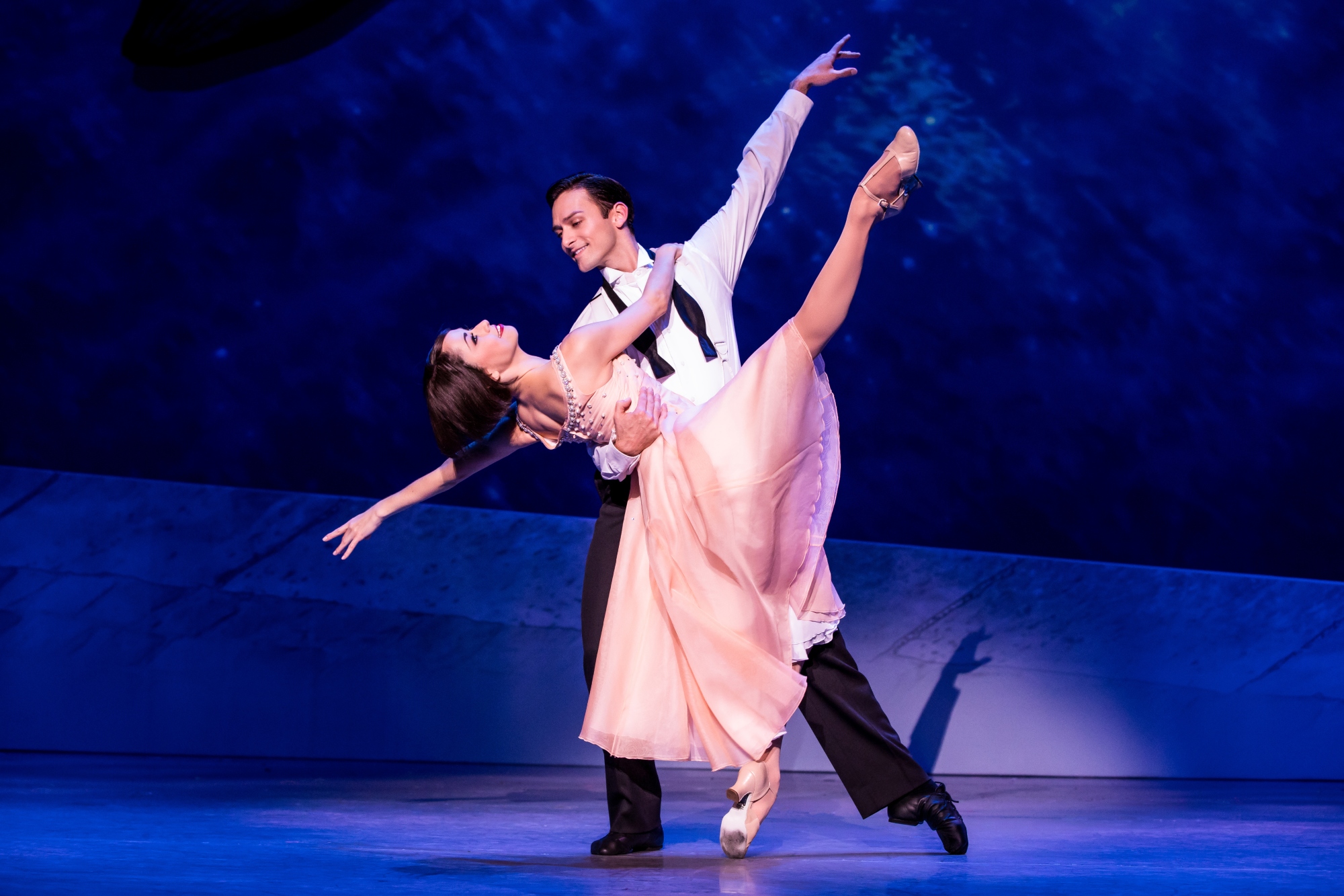 Theater Review: Love is a Three-Way Street for An American in Paris