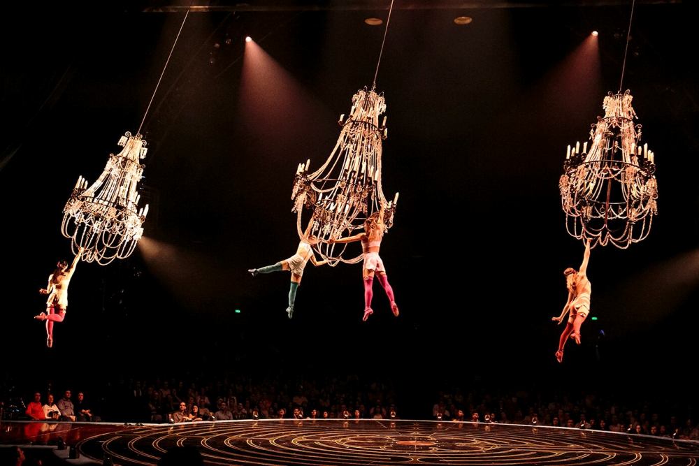 Cirque du Soleil 60-Minute Special (Corteo, Volta, Totem)
