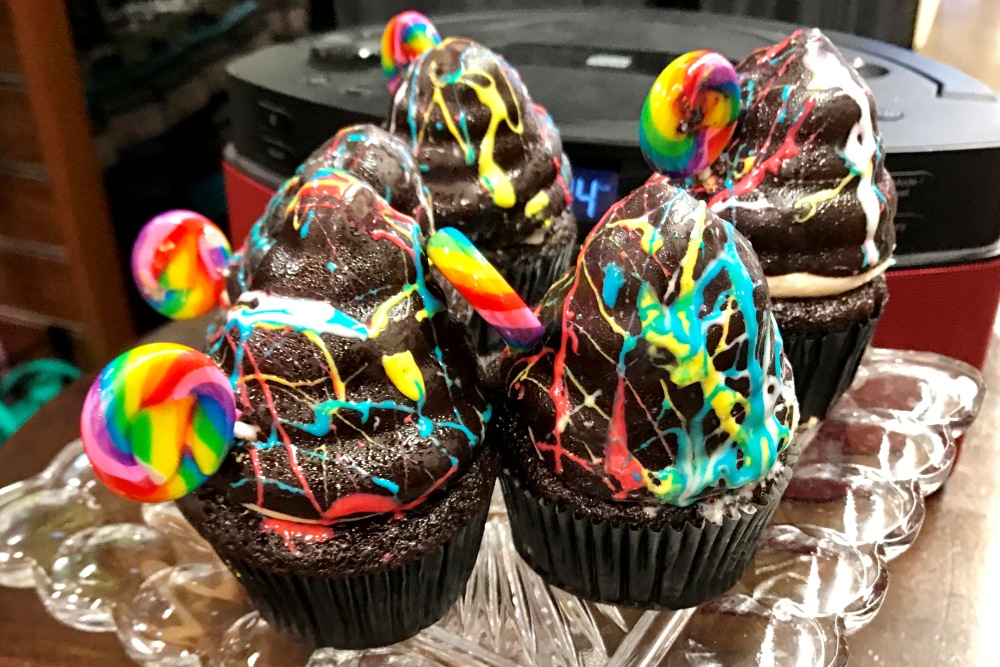 Join DallasChocolate.org in celebrating chocolate makers and chocolatiers that have elevated their craft to an exquisite art form. Dallas Chocolate Festival is Educating Dallas About Chocolate One Bar at a Time | Dallas, Texas, USA