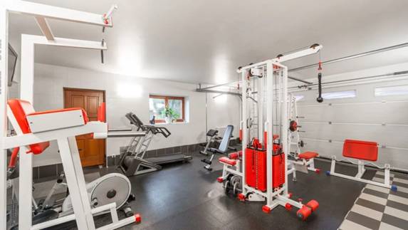 From Red Carpets to Row Machines: How Celebrities Are Redefining Home Fitness Culture