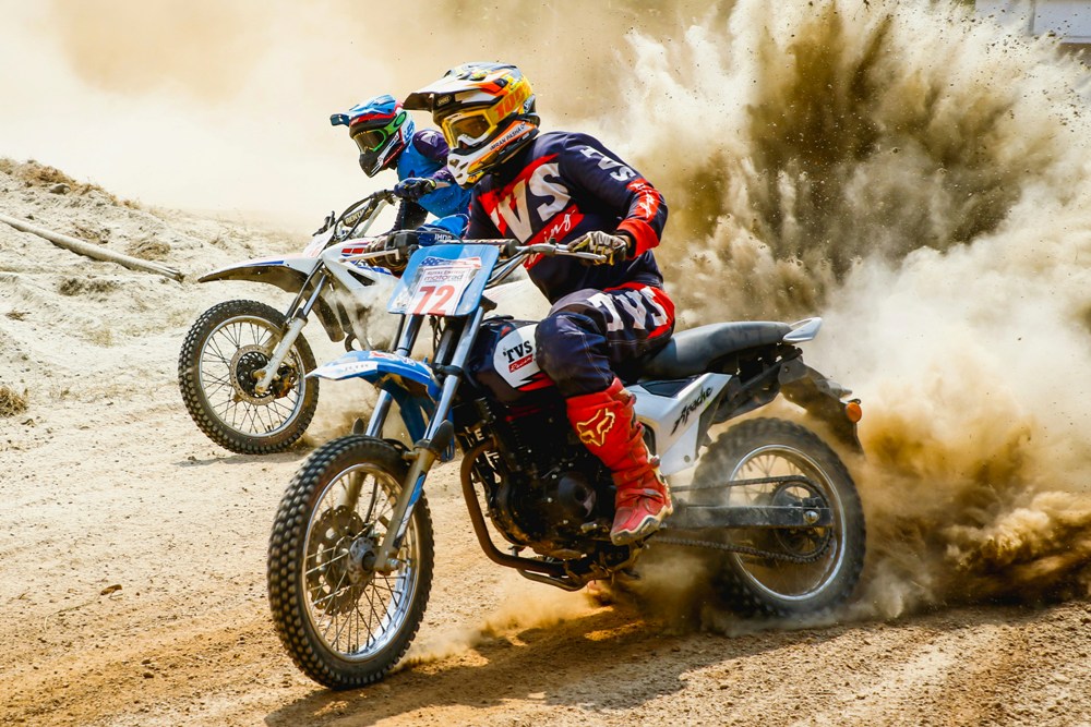 From navigating tight corners to launching off jumps, every aspect of motocross demands precision, control, and physical endurance. 5 Tips for Motocross Riding Guide for Beginners