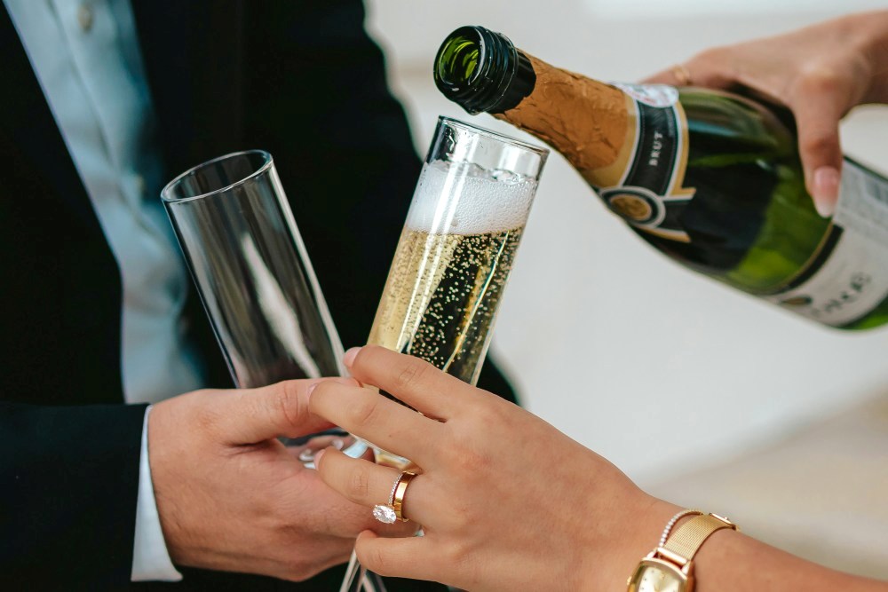 How to Open Champagne