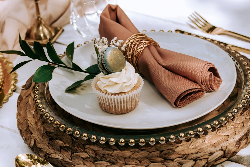 For those who want to make the most of their dining experience, it can be helpful to know what to expect and what to do. 5 Tips for Visiting an Upscale Restaurant
