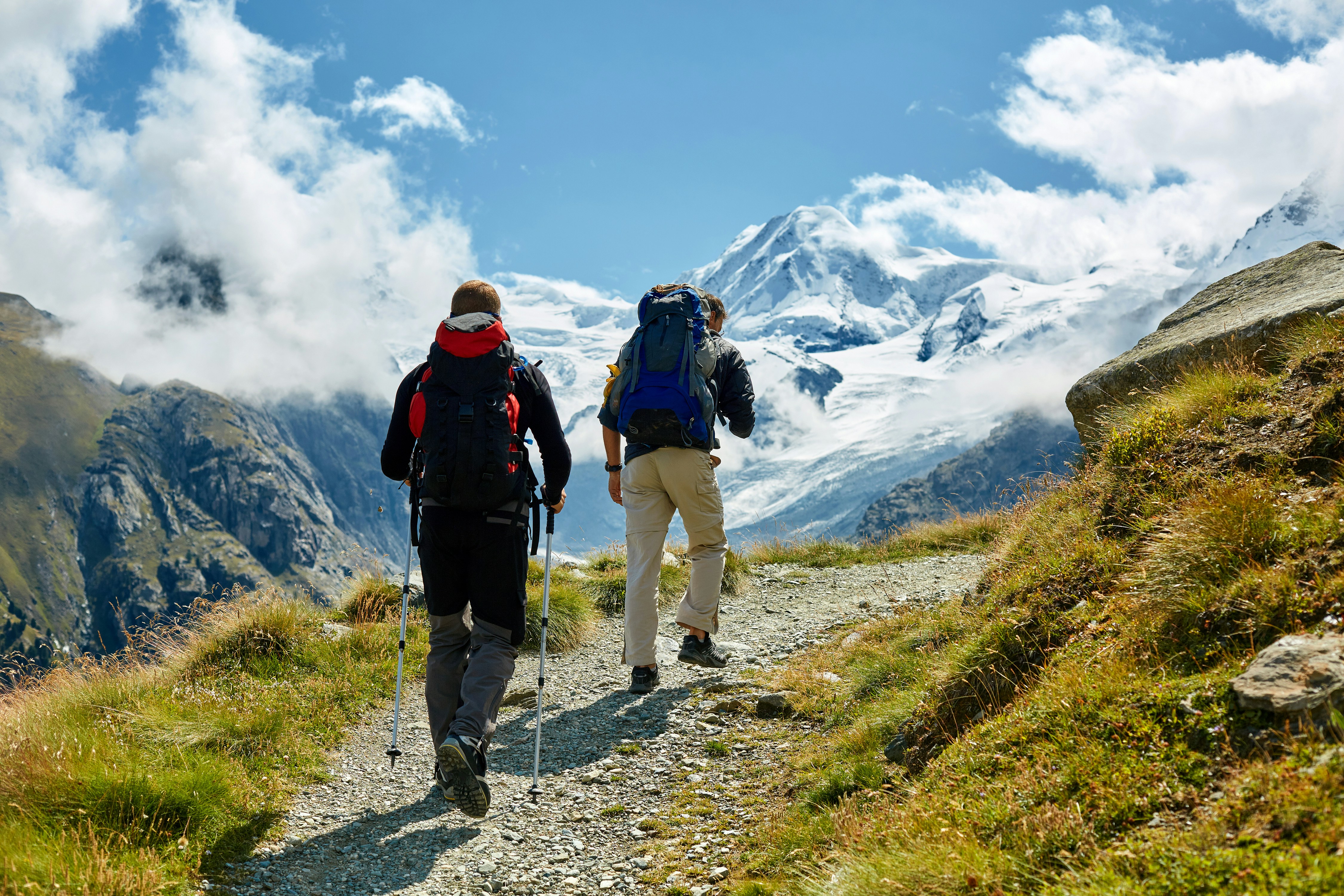Discover how to streamline your essentials, optimize your load, and stay organized for a seamless weekend experience in the great outdoors. 10 Ways to Pack Efficiently for a Weekend Outdoor Adventure