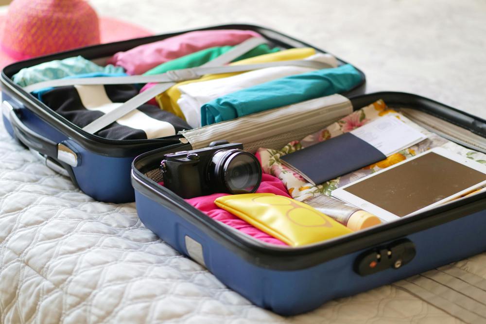VIDEO: What to Pack in Your Suitcase for a Weekend Trip