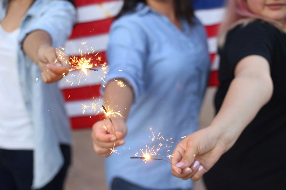 From parades and live music to street dancing and tubing, find the biggest celebrations and best firework displays in North Texas. Top Independence Day Fourth of July Celebrations and Where to Watch the Best July 4th Fireworks Shows in the Dallas Fort Worth Metroplex and North Texas