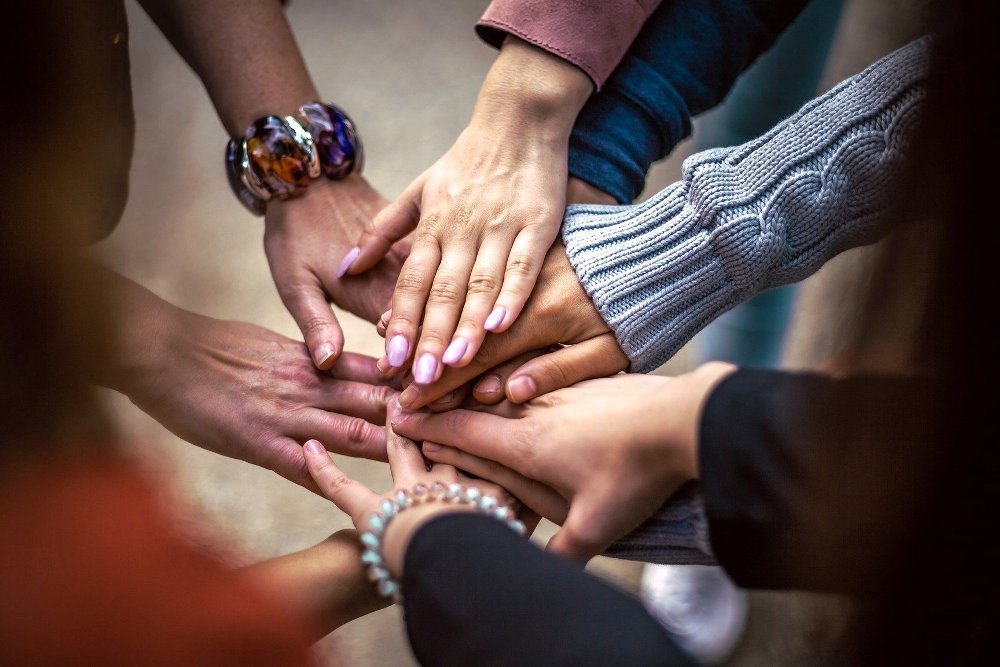 Locate volunteer opportunities and selected local charities and assistance-focused humanitarian organizations helping the community. Community Organizations | Charities, Humanitarian Organizations, Assistance Programs | Life and Leisure | Houston, Texas, USA