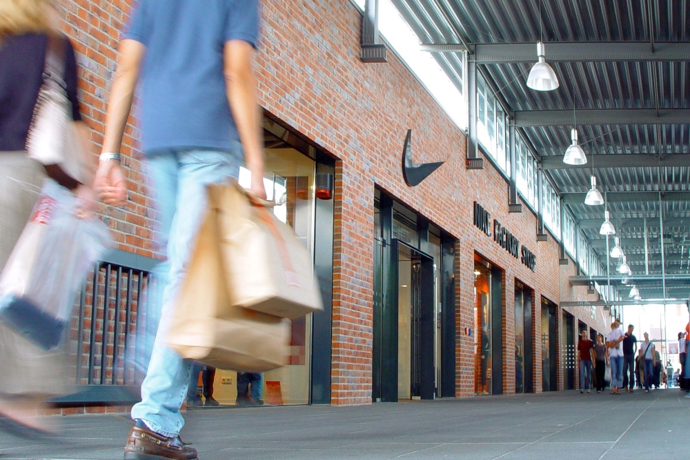 Preview the latest fashions at retail centers and search for hidden treasures at consignment stores, discounters, and antique shops. Shopping | Best Discount Stores, Bargain Shopping, and Outlet Centers | Life and Leisure | Houston, Texas, USA