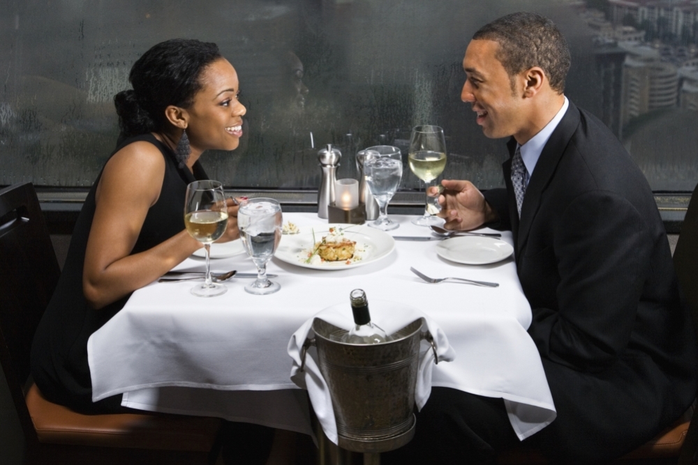 50 Romantic Things To Do In Dallas Fort Worth Gondola Cruise Dueling Piano Bar Dance