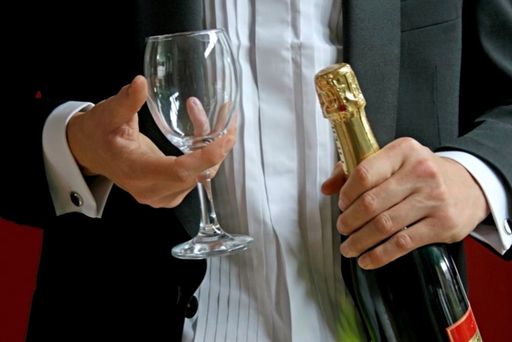 Often, in celebratory settings, it's fun to pop the Champagne cork and let the bubbly flow; but sometimes, more decorum may be necessary. How To Properly Open and Serve a Bottle of Champagne