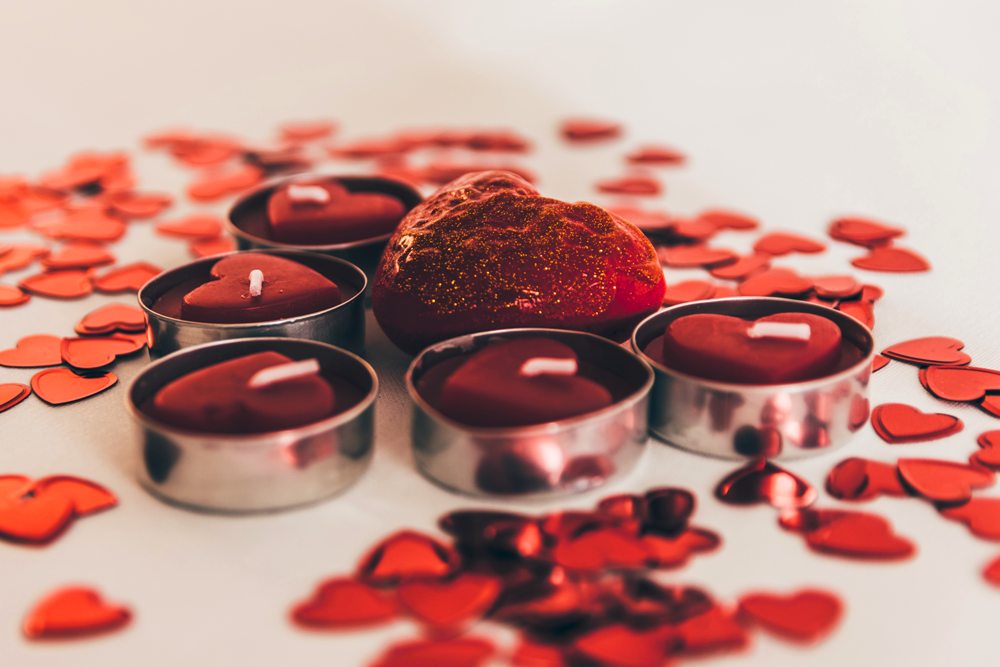 Whether it's a spa day, a designer handbag, or a romantic getaway, the possibilities for indulgent and sensual gifts are endless. Gift Ideas for a Memorable Valentine's Day