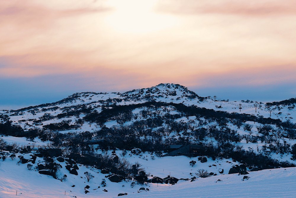 With breathtaking scenery and snow-capped mountains, Snowy Valleys is an ideal destination for nature lovers and outdoor enthusiasts. Tips for Planning a Memorable Snowy Valleys Holiday Experience