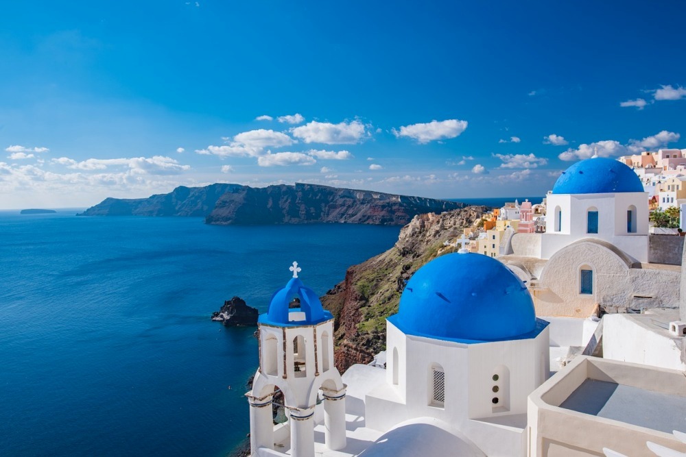 Looking to embark on a European adventure? Try uncovering hidden treasures and discovering iconic destinations. Here are some to check out. Uncovering Europe's Hidden Treasures and Iconic Destinations