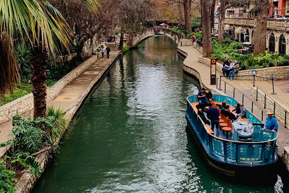 For those looking to rent a place for the first time in San Antonio, there are a variety of basic considerations worth knowing. Renting in San Antonio: 3 Tips for Finding the Perfect Rental This Summer