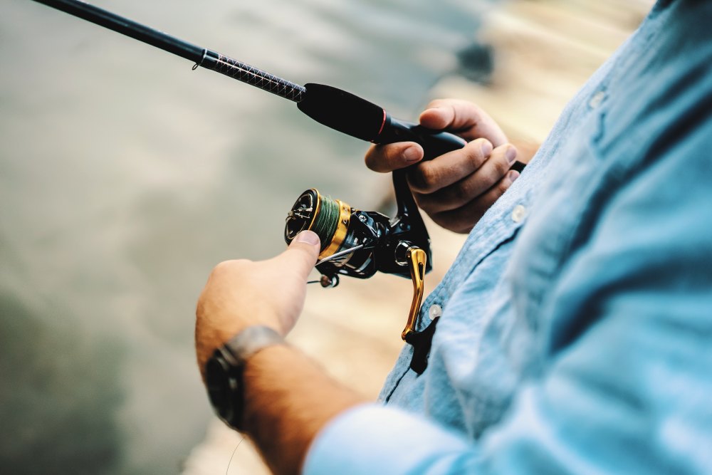 Ideal for imitating erratic movement, jerkbaits can be effective in some particular fishing situations. Are Jerkbaits Effective for Bass Fishing?