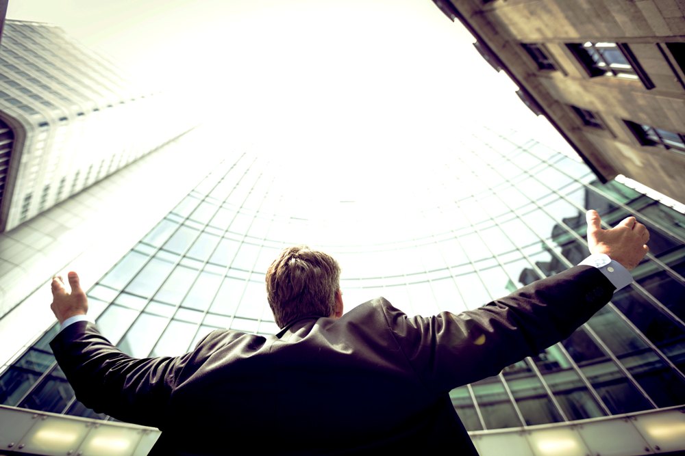 Many states are offering incentives and bonuses to attract talented individuals to their communities. Enticing Relocation Incentives Attracting New Labor Talent