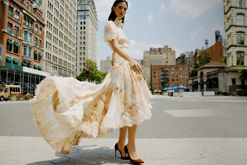 Seamlessly infuse your style with luxury in order to create a wardrobe that is both refined and uniquely yours. 5 Ways to Incorporate Luxury Clothing Into Your Wardrobe