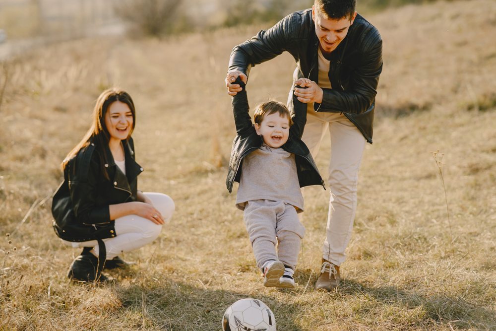 The peace and unadulterated beauty of nature provide a break and a place to strengthen and repair family ties. Building Family Bonds Through Outdoor Retreats