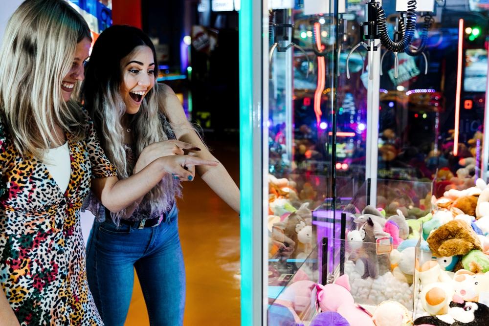 Today, bars are constantly on the lookout for unique attractions to stand out in a crowded market. Arcade Classics Are Revolutionizing Happy Hour