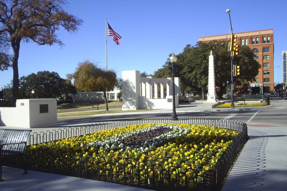 The Sixth Floor Museum | Dealey Plaza, Grassy Knoll, and John F. Kennedy Memorial Plaza | November 22, 1963 | Dallas, Texas, USA