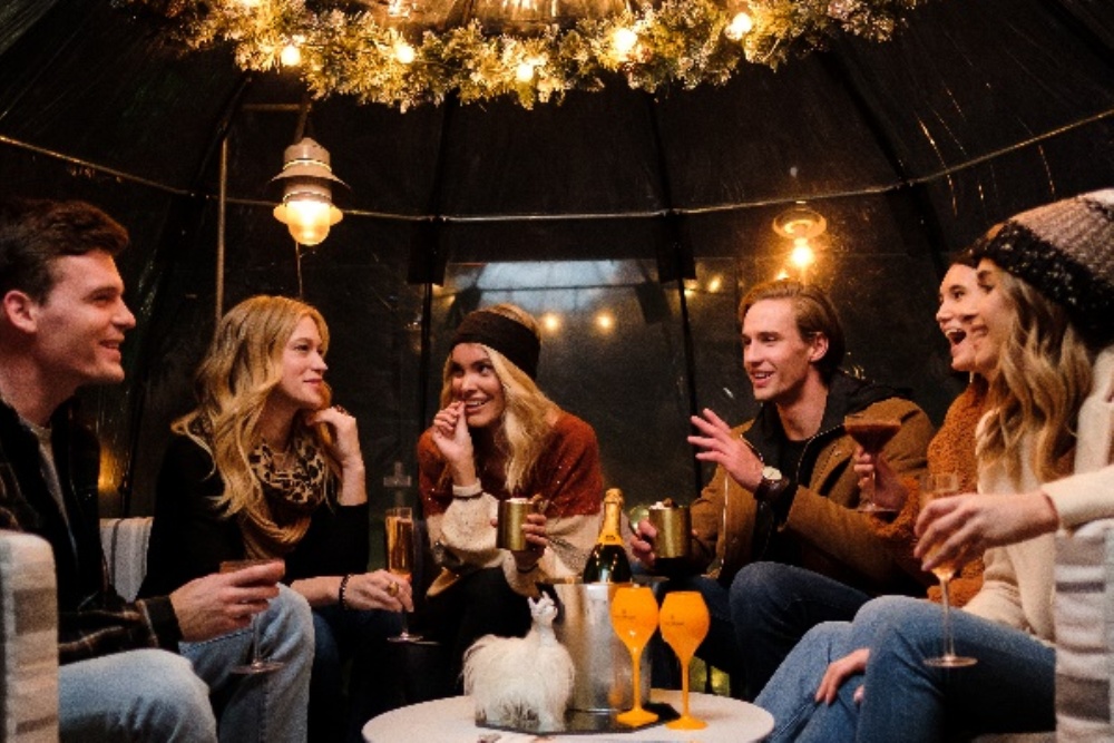Private snow clouds and chalets are available at The Statler's rooftop lounge. Waterproof Taking Guests to New Heights on Cloud 19 With Winterproof Ski Club