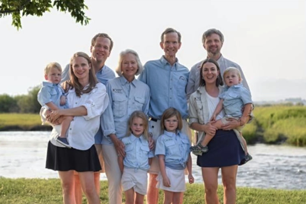 Men of Nehemiah's founder Louis B. Harrell Jr. joins co-chairs Andrea Reich and Nita Patel with honorary chairs The Scott Burford Family. Yellow Rose Gala Foundation to Host Ropin’ in the Cure