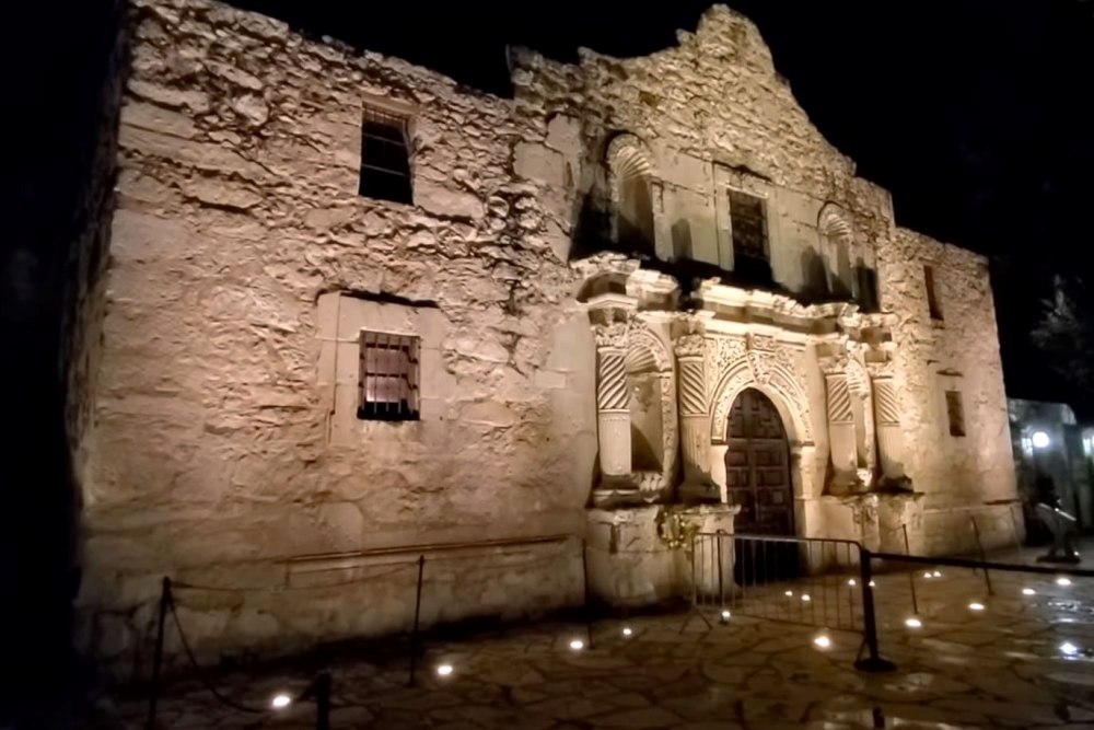 VIDEO: Texas Outdoor Lighting and Lumien Lighting Illuminate the Alamo at Night