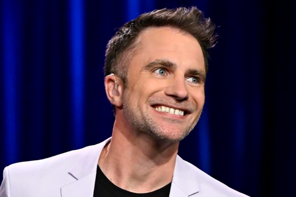 Diagnosed with severe-profound hearing loss in childhood, D.J. sheds light on his experiences and intriguing takes on life. Stand-Up Comedian D.J. Demers to Perform Live at Sunshine Cottage