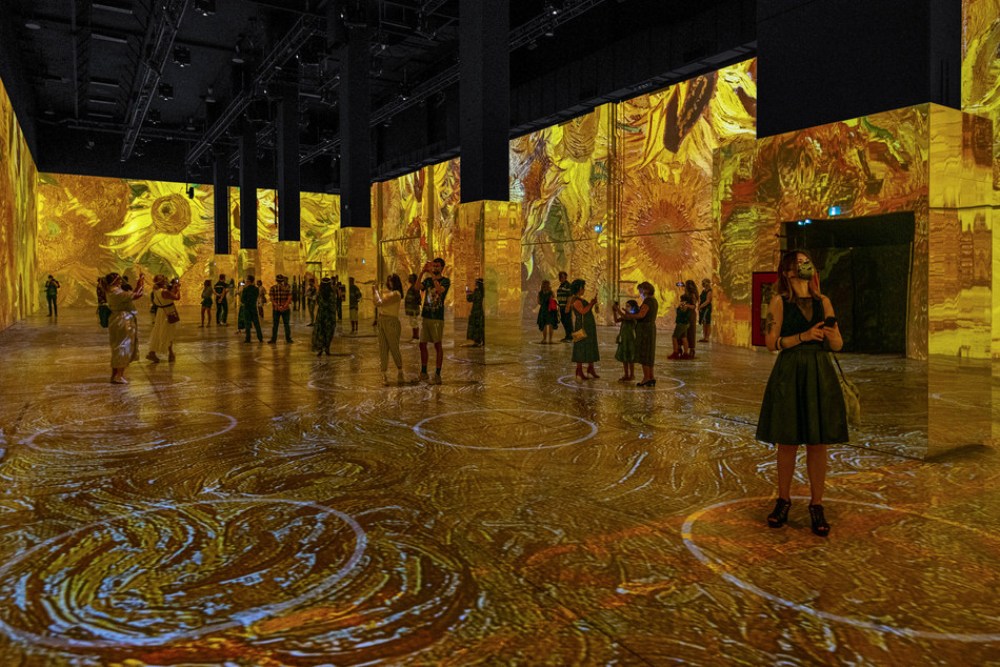 Immersive Van Gogh Premieres June 10 at New York's Pier 36
