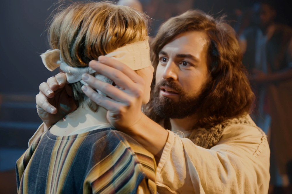 This powerful and popular live theatrical event tours the nation as the film version hits theaters nationwide. The Thorn Takes Its Popular Encounter With Jesus to 10 Cities in 6 States