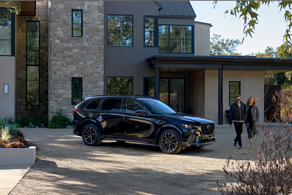 From short jaunts using electric power to long journeys utilizing hybrid options, this mid-size SUV represents Mazda's commitment to innovation. Luxury Living in the 2025 Mazda CX-70 PHEV Premium Plus