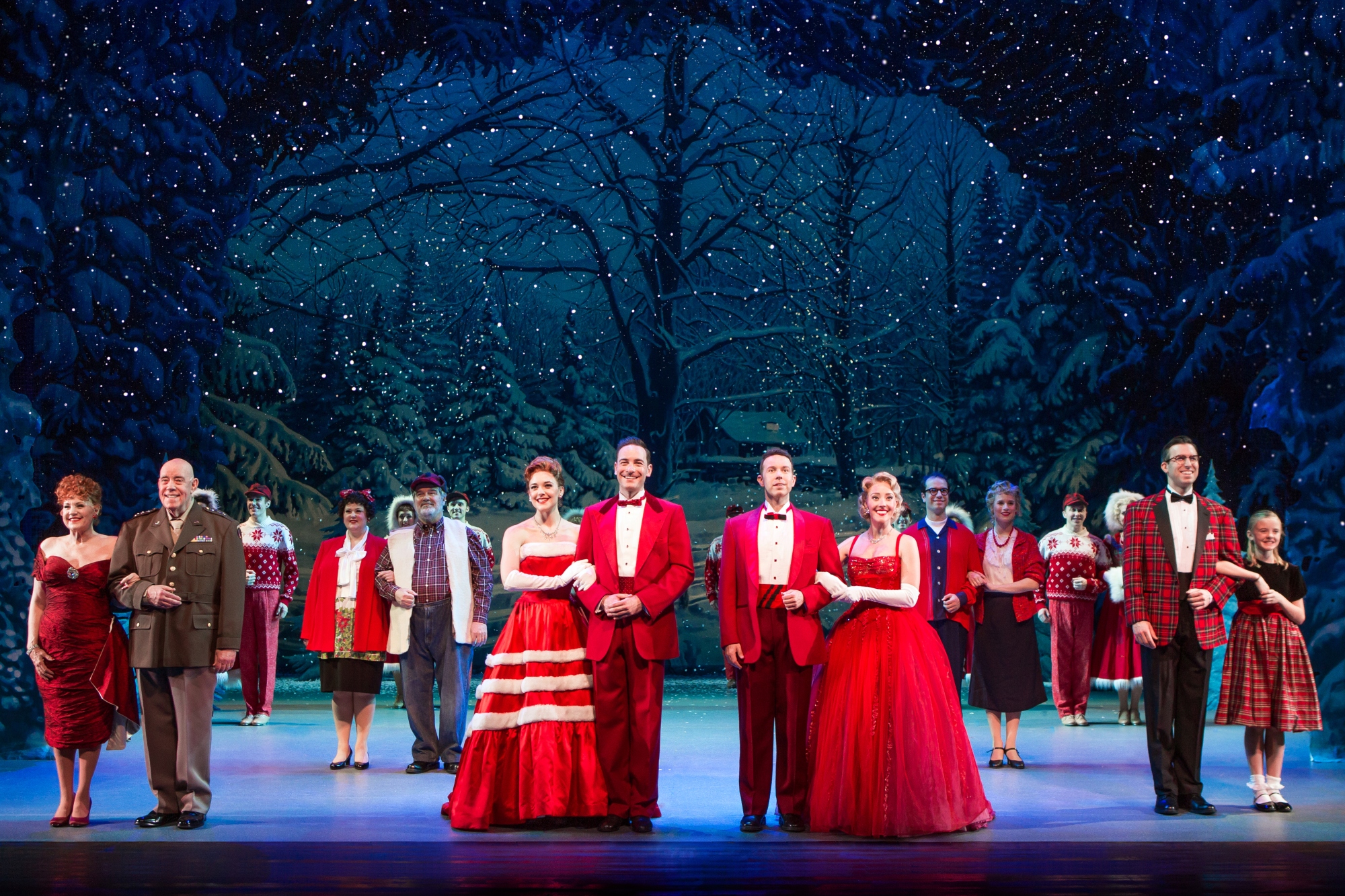 Retro choreography, fresh costumes, and festive holiday sets make this old-fashioned production a contemporary entertainment option for the entire family. Irving Berlin's White Christmas | Theater Review | by Sherri Tilley | Dallas Summer Musicals | Musical Hall at Fair Park | Dallas, Texas, USA