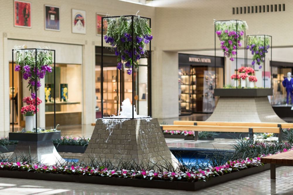 The super-regional shopping center is a top tourist destination and home to world-class artwork and best-in-class luxury brands. NorthPark Hosts Community Events and Museum-Quality Artwork Amidst Luxury Shops | Dallas, Texas, USA